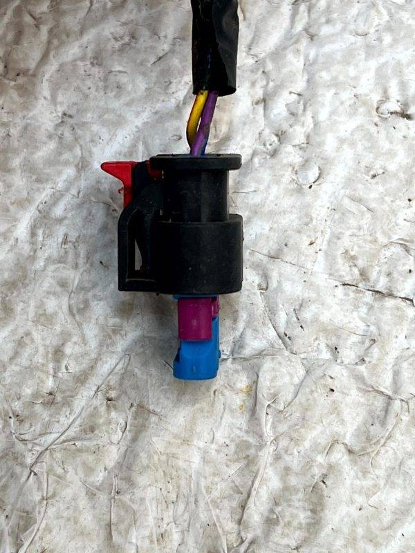 Land Rover Defender Discovery Parking Sensor Plug Connector 322363435 Genuine 4 Land Rover Defender Discovery Parking Sensor Plug Connector 322363435 Genuine 178450015915 5