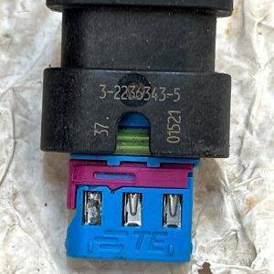 Land Rover Defender Discovery Parking Sensor Plug Connector 322363435 Genuine 16 Land Rover Defender Discovery Parking Sensor Plug Connector 322363435 Genuine - Image 8