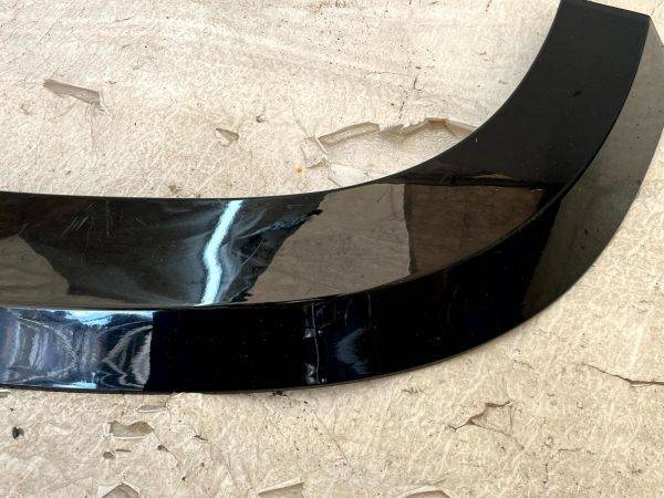Land Rover Defender Front Left Wheel Arch Molding 07 16 L8B2 16A075 Genuine 178430907005 6