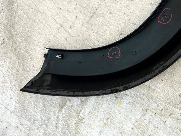 Land Rover Defender Front Left Wheel Arch Molding 07 16 L8B2 16A075 Genuine 178430907005 9