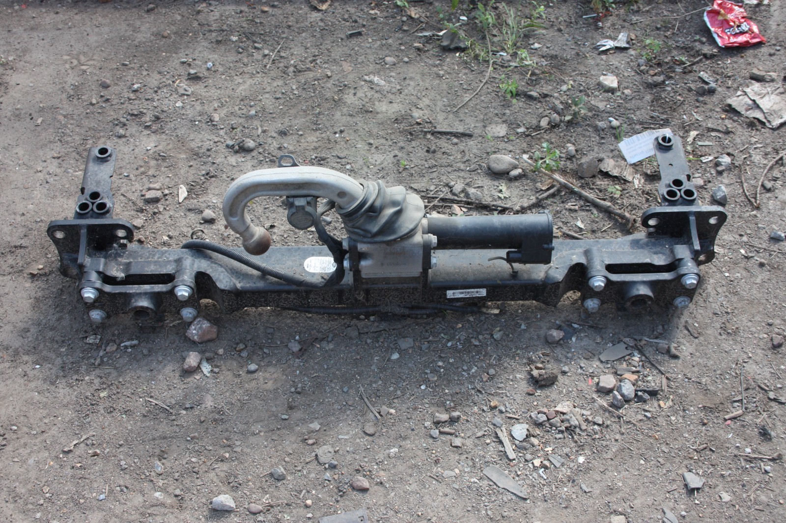 Land Rover Defender L663 Electric Folding Tow Bar P8BM-17K817-AB Genuine