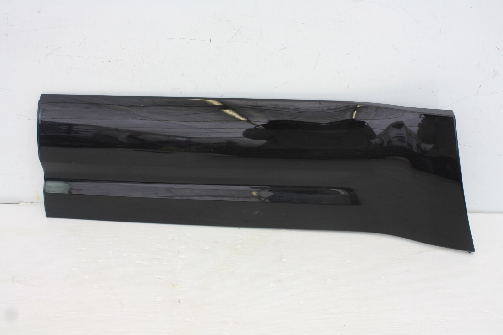 Land Rover Defender Rear Right Side Door Moulding 2020 ON L8B2-274A48-C Genuine