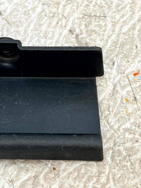 Land Rover Discovery 5 Interior Trunk Door Trim 2017 ON HY32-434-A38-AA Genuine 3 Land Rover Discovery 5 Interior Trunk Door Trim 2017 ON HY32 434 A38 AA Genuine 178409774255 4