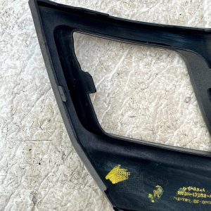 Land Rover Discovery Dynamic Rear Bumper Right Trim 17 ON HY3M-17D52-AA  Genuine - Image 7