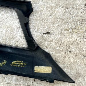 Land Rover Discovery Dynamic Rear Bumper Right Trim 17 ON HY3M-17D52-AA  Genuine - Image 9