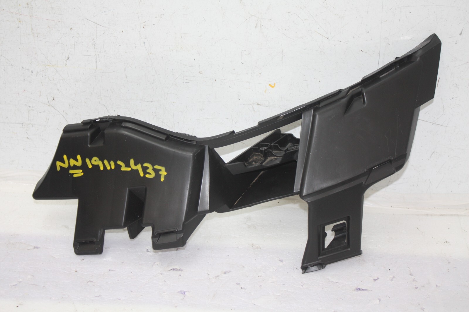Land Rover Discovery L462 Front Bumper Left Bracket 2017 ON HY32-17C863-AA