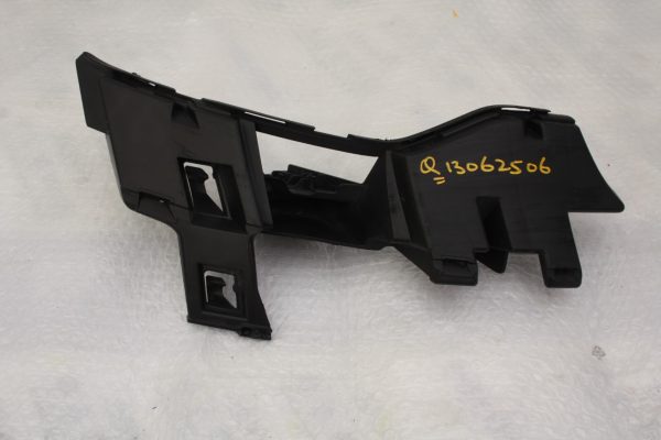 Land-Rover-Discovery-L462-Front-Bumper-Right-Bracket-2017-ON-HY32-17C862-AA-177196714145