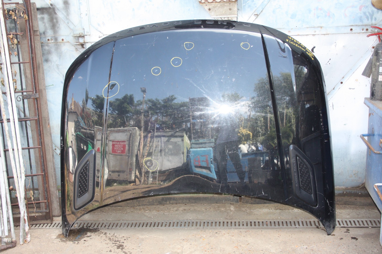 Land Rover Range Rover Sport L494 Bonnet 2013 to 2022 Genuine *DAMAGED*