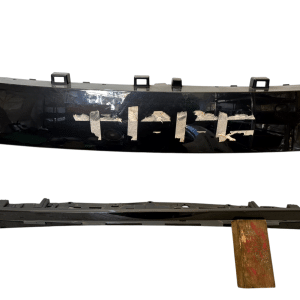 Land Rover Range Rover Vogue L460 Front Bumper 2022 ON M8E2-17F003-AW Genuine 23 Land Rover Range Rover Vogue L460 Front Bumper 2022 ON M8E2-17F003-AW Genuine - Image 4