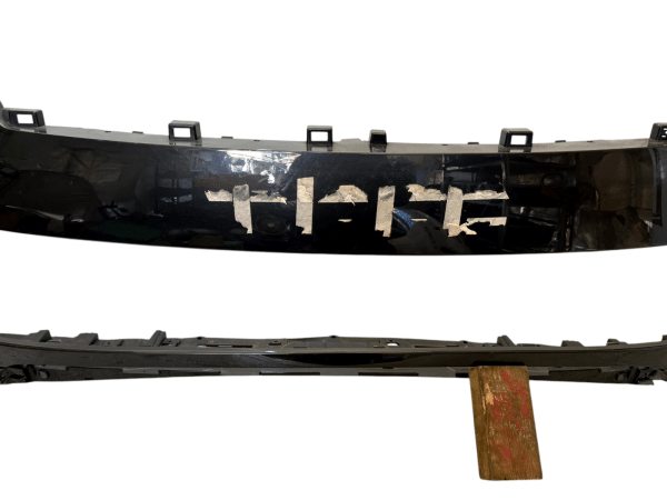 Land Rover Range Rover Vogue L460 Front Bumper 2022 ON M8E2-17F003-AW Genuine 3 Land Rover Range Rover Vogue L460 Front Bumper 2022 ON M8E2 17F003 AW Genuine 178467718305 4