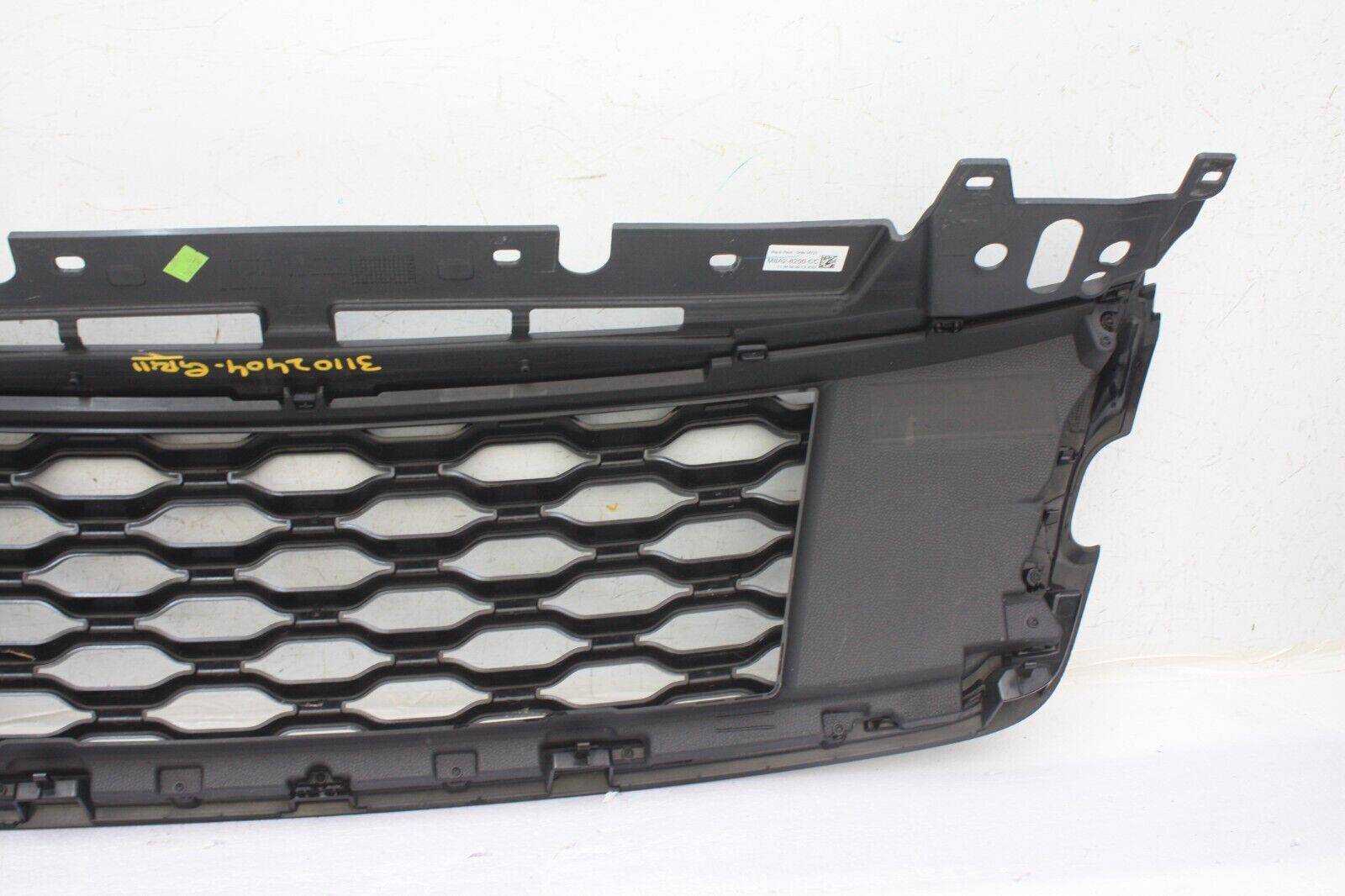 Land-Rover-Velar-L560-Front-Bumper-Grill-M8A2-8200-CC-Genuine-DAMAGED-176656935215-9