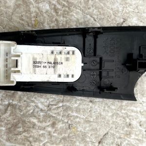 Mazda 2 Rear Left Electric Window Control Switch & Trim 15-25 D09W-685L6 Genuine - Image 8