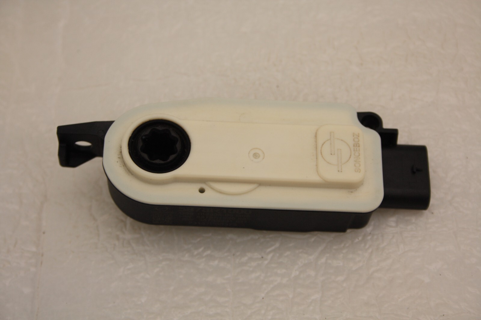 Mercedes A /CLA C118 X118 W177 Intake Actuator Motor 18 ON 5878R1000 Genuine