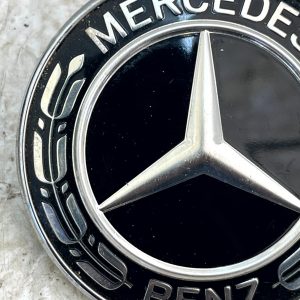 Mercedes A Class Front Hood Bonnet Wreath Flat Emblem Badge A0008171801 Genuine - Image 3