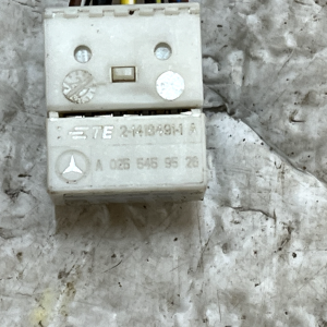 Mercedes A Class W176 Wiring Loom Harness Plug Connector A0255459526 Genuine - Image 9