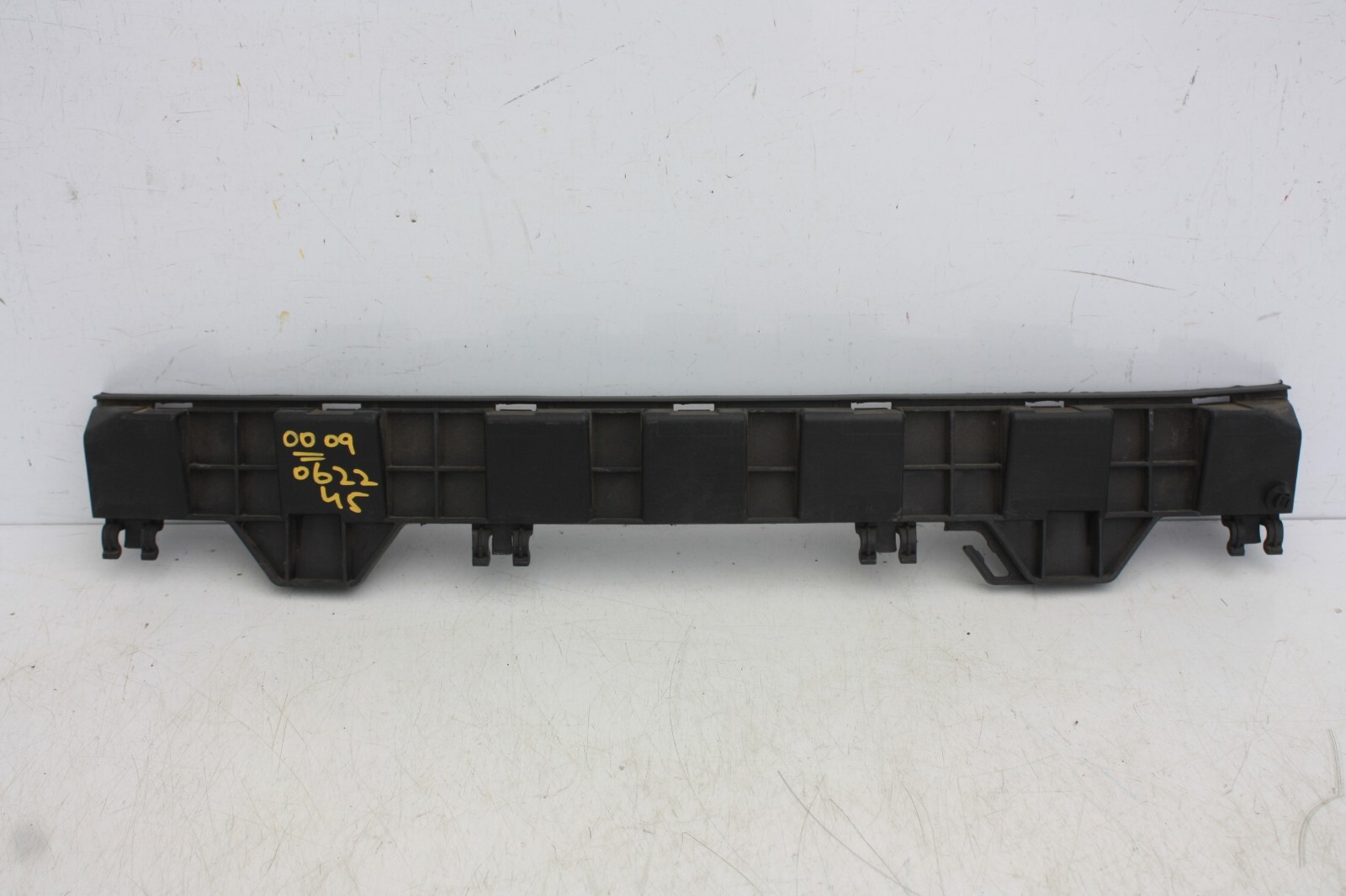 Mercedes C Class W204 Rear Bumper Support Bracket 2007-2014 A2048850565 Genuine