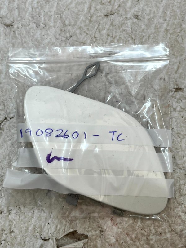 Mercedes C Class W205 AMG Front Tow Hook Eye Cap Cover 14-18 A2058851024 Genuine 8 Mercedes C Class W205 AMG Front Tow Hook Eye Cap Cover 14 18 A2058851024 Genuine 178536354165 9