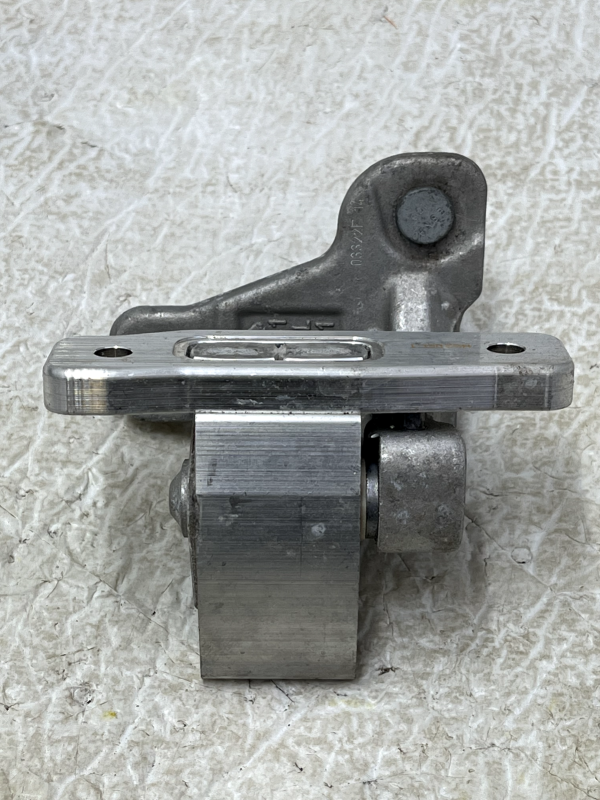 Mercedes C Class W205 Front Left Lower Door Hinge 2014 TO 2018 HS205C1 Genuine 3 Mercedes C Class W205 Front Left Lower Door Hinge 2014 TO 2018 HS205C1 Genuine 178551084415 4