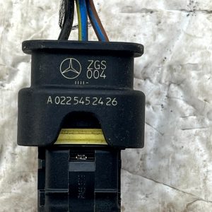 Mercedes C-Class W205 PDC Parking Sensor Loom Plug Connector A0225452426 Genuine - Image 9