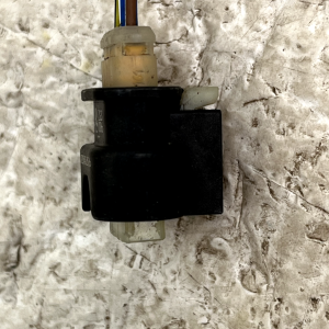 Mercedes C-Class W205 PDC Sensor Wiring Loom Plug Connector A0225452526 Genuine - Image 4