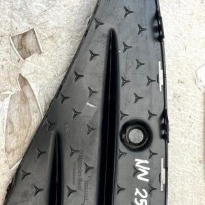 Mercedes CLE C236 AMG Front Right Fog Light Grill Trim 24 ON A2368853202 Genuine - Image 7