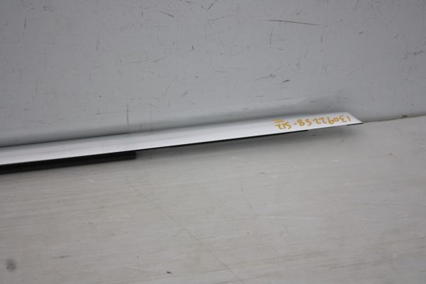 Mercedes E Class W213 Front Right Door Moulding 2016 TO 2020 A2137200224 Genuine 178544792775 6