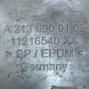 Mercedes E Class W213 Front Right Splash Guard Flap Cover A2136909102 Genuine - Image 10