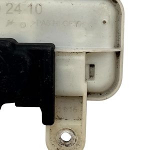 Mercedes E W212 Tailgate Boot Lid Release Handle Switch 2218702410 Genuine - Image 6