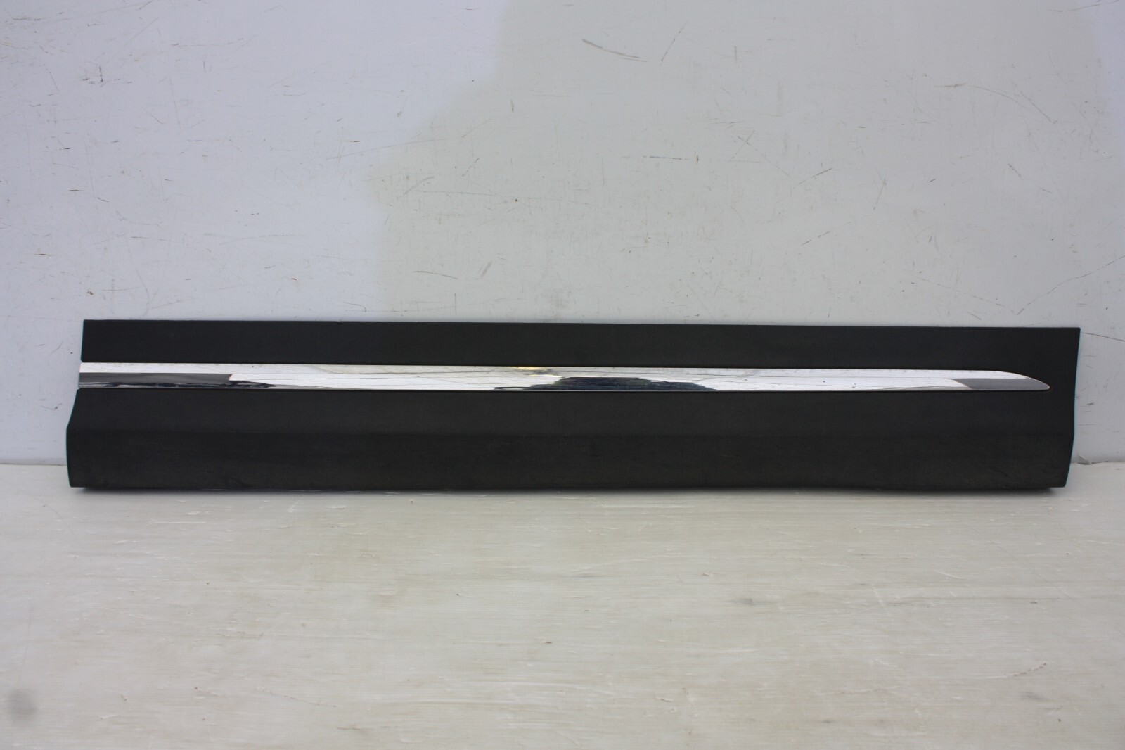 Mercedes GLA H247 Front Right Door Moulding 2020 TO 2023 A2477271501 Genuine