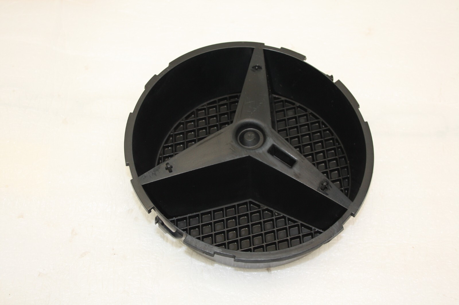 Mercedes GLE W166 Front Bumper Grill Badge 2015 TO 2019 A0008880160 Genuine