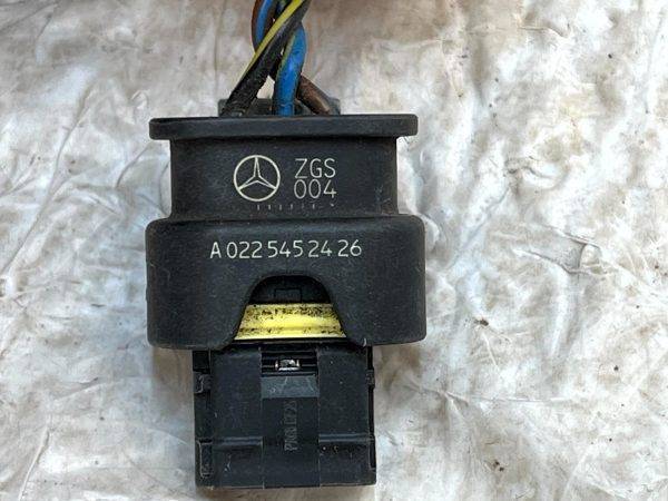 Mercedes GLE W166 PDC Parking Sensor Loom Plug Connector A0225452426 Genuine 178439577655 8