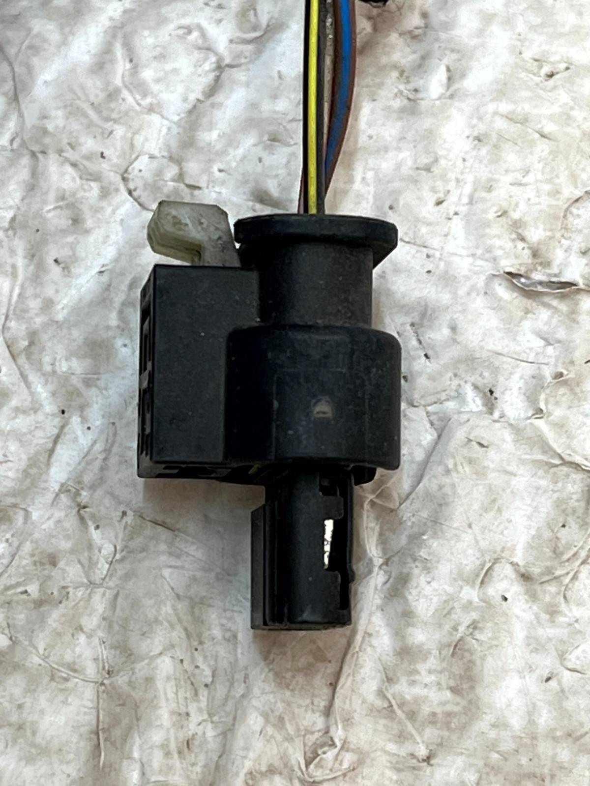 Mercedes GLE W166 PDC Parking Sensor Plug Connector 15 TO 19 ...