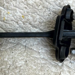 Mercedes Sprinter Front Left Door Check Strap Hinge 2018 ON A9107205900 Genuine - Image 9