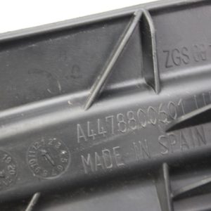 Mercedes Vito W447 Front Bumper Left Side Bracket A4478856500 Genuine *DAMAGED* - Image 12