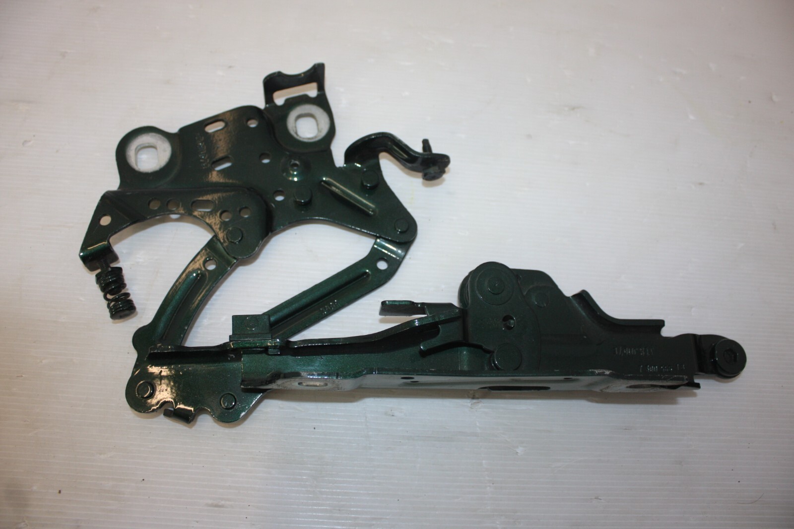 Mini F55 Cooper Front Right Bonnet Hinge 2014 TO 2018 730056618 Genuine