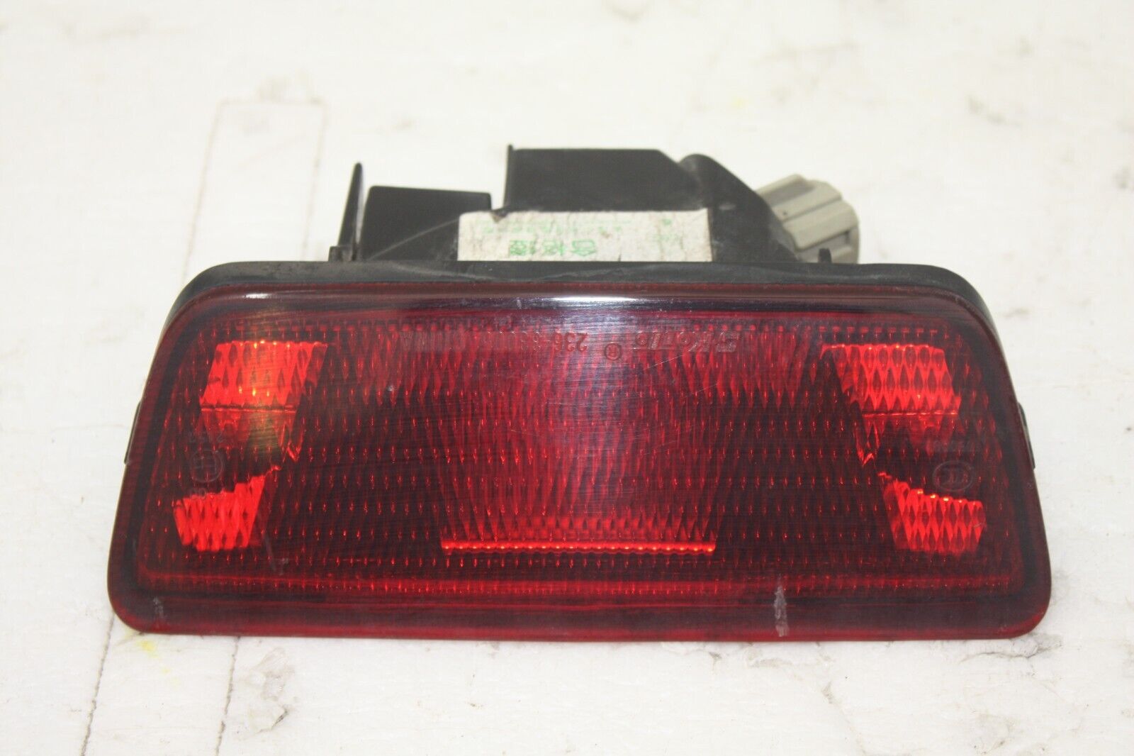 Nissan Juke F15 Leaf ZE0 X-Trail Rear Bumper Centre Fog Light 14-19 26580-ED50A