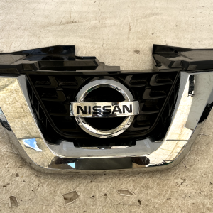 Nissan Juke Front Bumper Grille Chrome With Badge 2014-2019 62072BV80A Genuine - Image 4