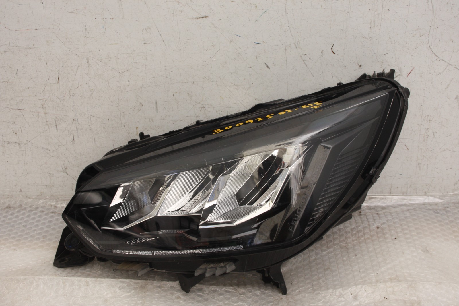 Peugeot 208 Left Side LED Headlight 2023 ON 9833036280 Genuine *DAMAGED*