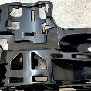 Porsche Macan 95B Rear Bumper Left Side Mount Bracket 2022 ON 95B807571E Genuine - Image 4