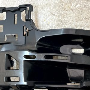Porsche Macan 95B Rear Bumper Left Side Mount Bracket 2022 ON 95B807571E Genuine - Image 5