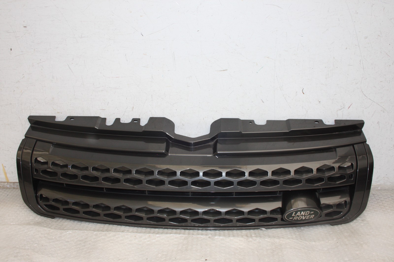 Range Rover Evoque Front Bumper Grill 2015 TO 2019 GJ32-8L001-A Genuine