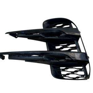 Range Rover Evoque L551 Front Bumper Right Grill 2019 ON K8D2-8B289-AB - Image 1