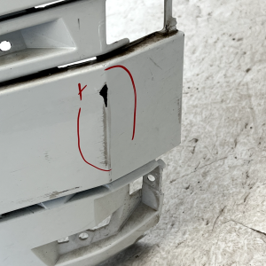 Range Rover Evoque L551 Rear Bumper 2019 ON K8D2-17D781-AAW Genuine - Image 11