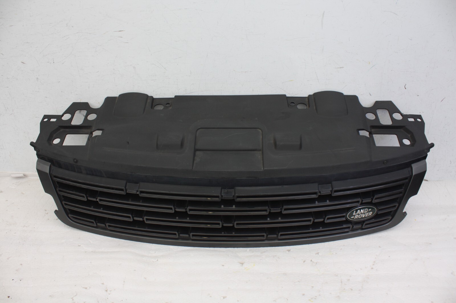 Range Rover Sport Front Bumper Grill 2022 ON N9X2-8200-A Genuine