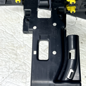 Range Rover Sport L461 Front Bumper Right Bracket 2022 ON N9X2-17C862-A Genuine - Image 11