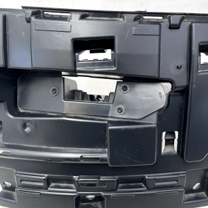 Range Rover Sport L461 Front Bumper Right Bracket 2022 ON N9X2-17C862-A Genuine - Image 4