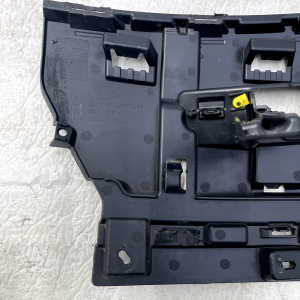 Range Rover Sport L461 Front Bumper Right Bracket 2022 ON N9X2-17C862-A Genuine - Image 7