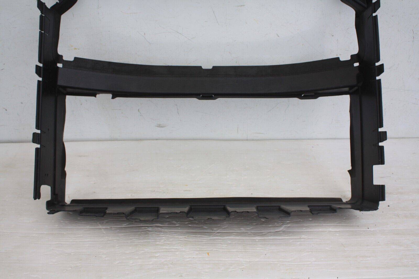 Range-Rover-Sport-L494-Front-Air-Duct-FPLA-8C464-A-Genuine-175824827195-12