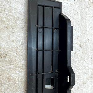 Range Rover Velar L560 Front Grille Air Duct Deflector 17-23 M8A2-8B384A Genuine - Image 3
