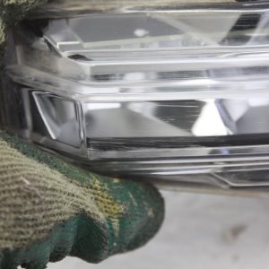 Range Rover Vogue L460 Front Bumper Right DRL Fog Light M8E2-15200-AC Genuine - Image 5